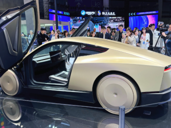 当"敢拼会赢"遇上"进博机遇"