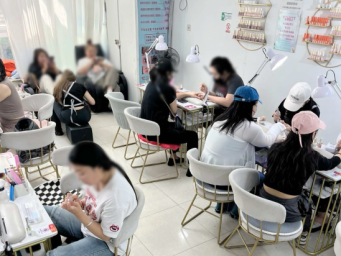 北上广白领，挤爆“59元店”